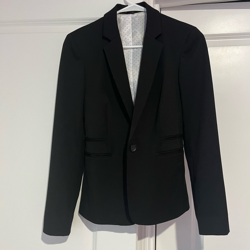 Express women’s black blazer- new without tags!